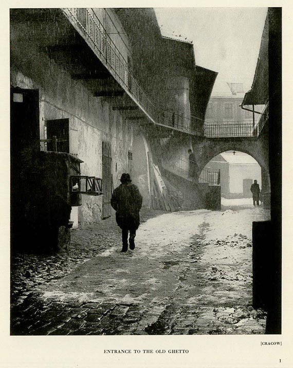 Roman Vishniac - Polish Jews. 1947