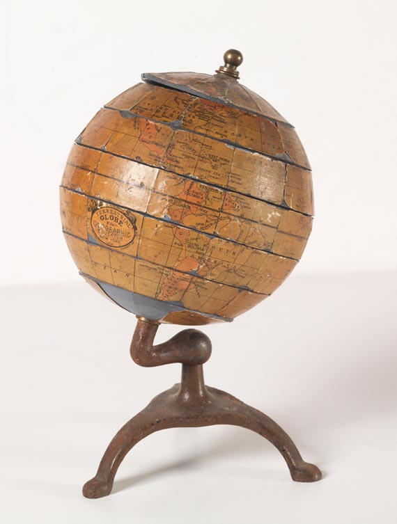  Globus - Terrestrial Globe (Geographic Educator). New York 1927.